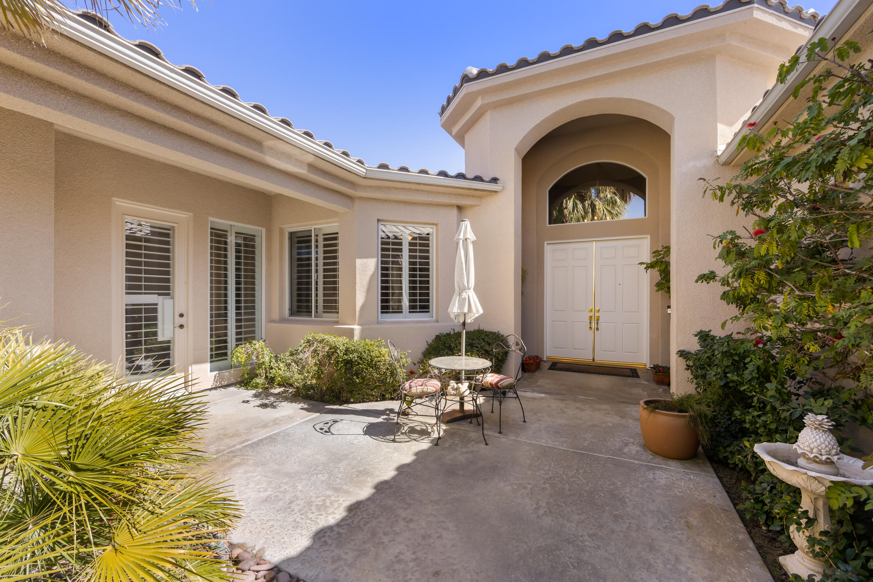 4 Elizabeth Court Rancho Mirage, CA 92270 - Photo 12 of 64 cheriejohnson_2024_4Elizabeth-1