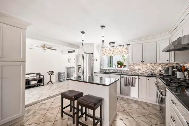 $1,125,000 | 208 Long Sands Road, York, ME 03909