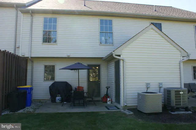 $292,500 | 207 Saddle Ridge Drive, Harrisburg, PA 17110