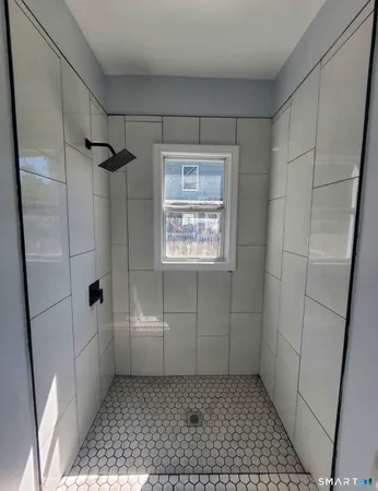 $2,050 | 100 Horace Street, Bridgeport, CT 06610