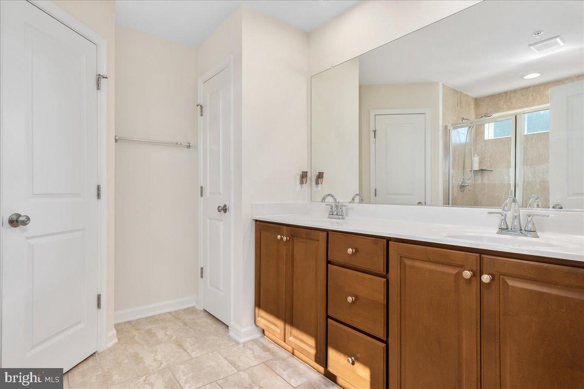 5625 Scott Ridge Place Frederick, MD 21704 - Photo 22 of 58 Primary bath