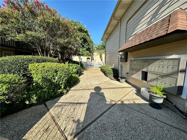 $1,000 | Undisclosed Address, Harahan, LA 70123