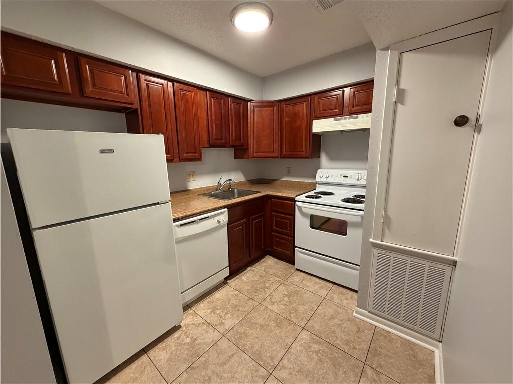 2020 Hickory Avenue, Unit 203 Harahan, LA 70123 - Photo 7 of 11