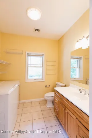 $998,800 | 40 Lakeview Avenue, Kingston, NY 12401