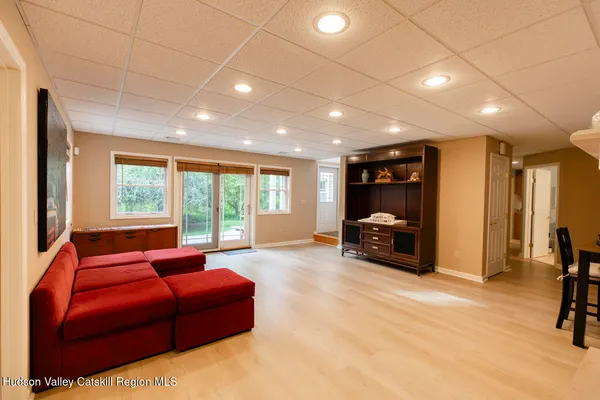 a view of walk in closet