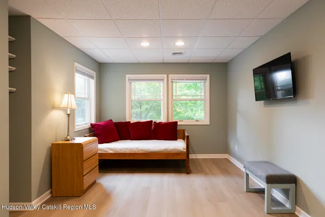 $998,800 | 40 Lakeview Avenue, Kingston, NY 12401