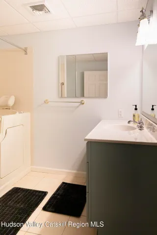 $998,800 | 40 Lakeview Avenue, Kingston, NY 12401