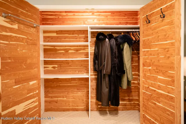 $998,800 | 40 Lakeview Avenue, Kingston, NY 12401