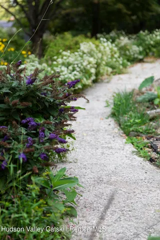 $998,800 | 40 Lakeview Avenue, Kingston, NY 12401