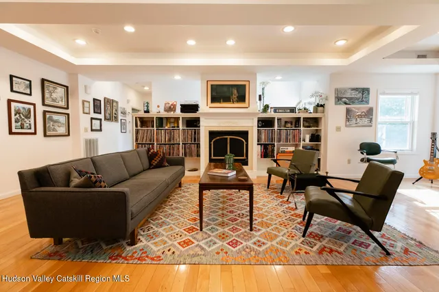 $998,800 | 40 Lakeview Avenue, Kingston, NY 12401