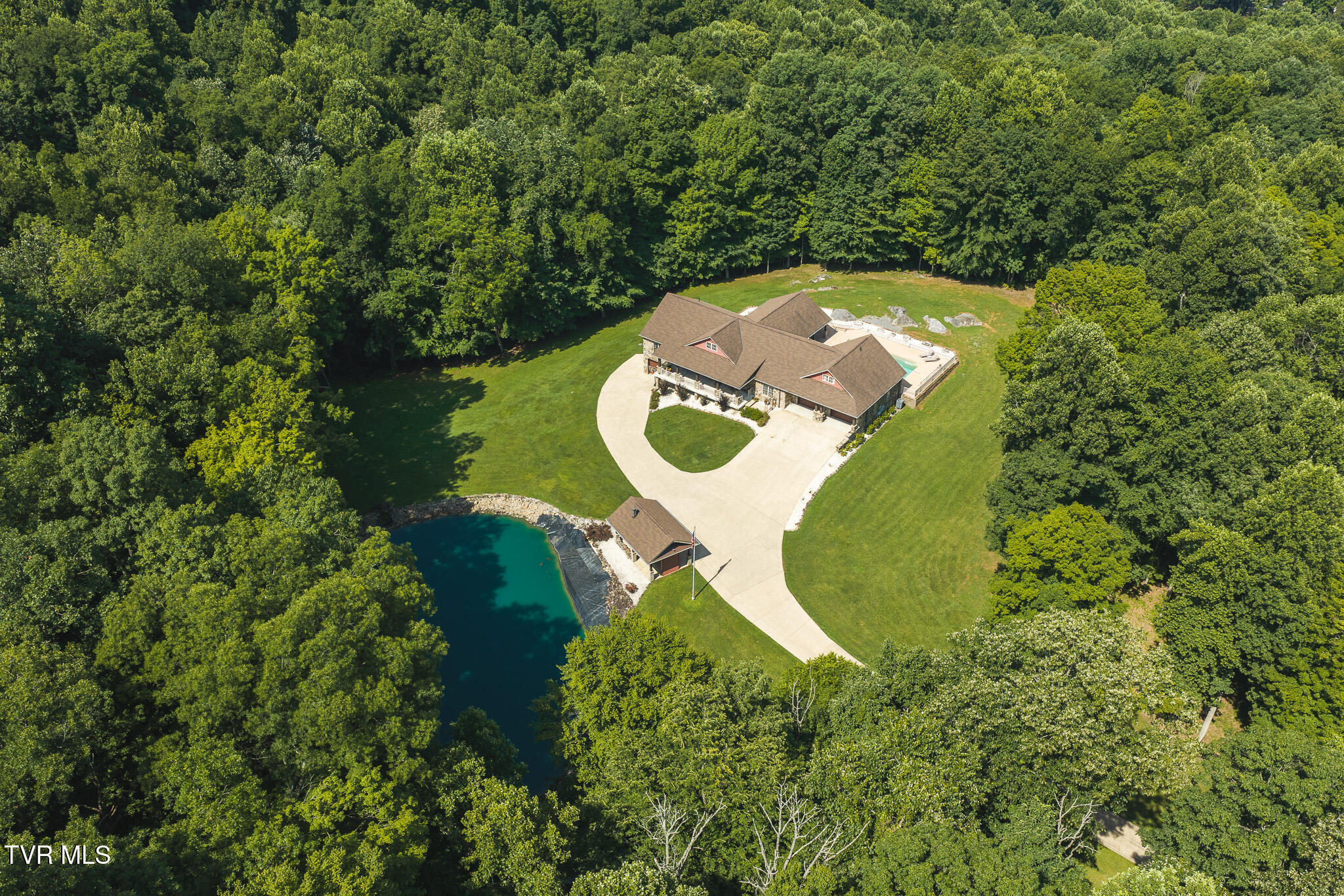 167 Tailwater Road Bluff City, TN 37618 - Photo 4 of 51 4