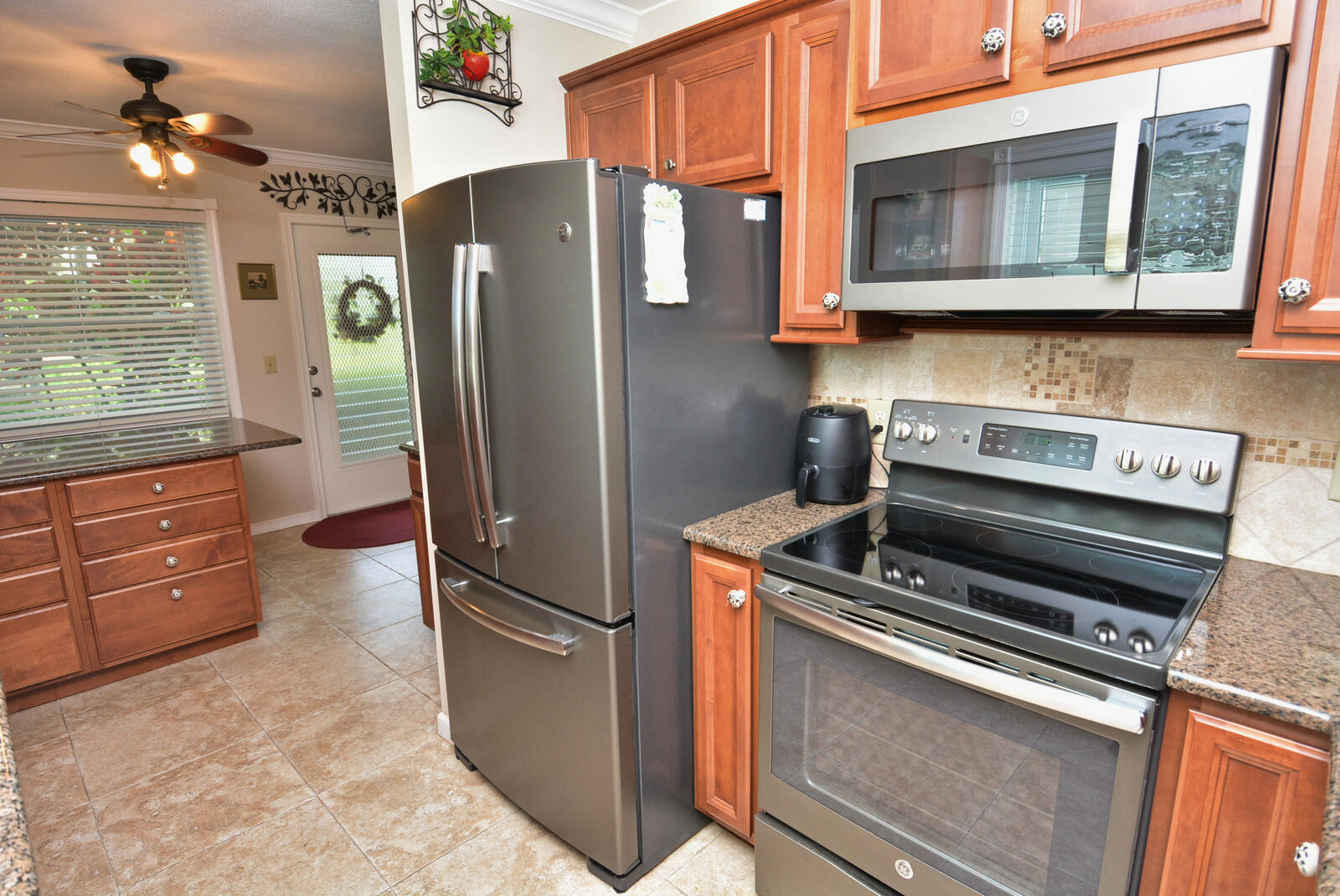 1225 Northwest 21st Street, Unit 3105 Stuart, FL 34994 - Photo 18 of 58 DSC_9048 N