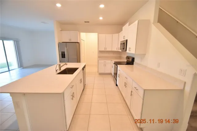 en view of an empty room