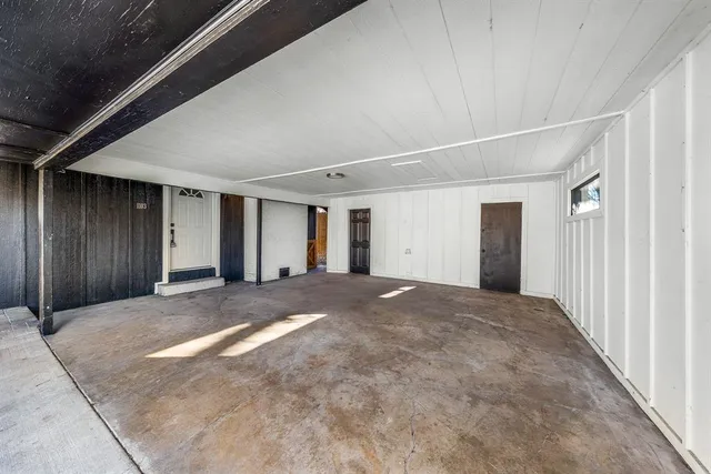 a view of livingroom with an empty space