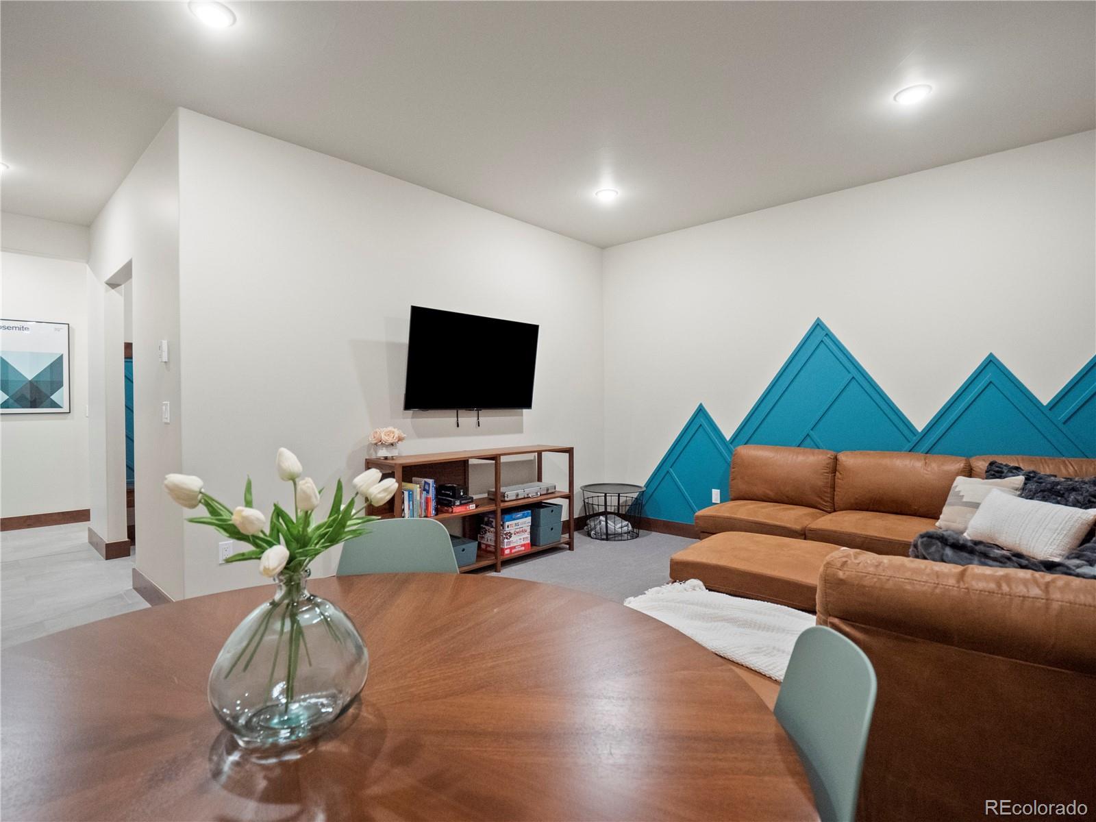 33 Vendette Point Silverthorne, CO 80498 - Photo 28 of 39