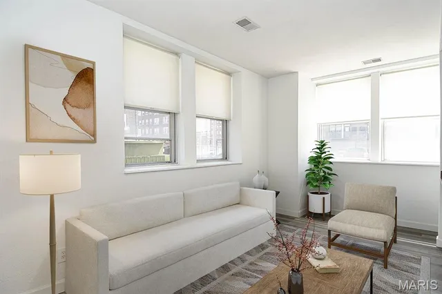 $150,000 | 5330 Pershing Avenue, Unit 106, St. Louis, MO 63112