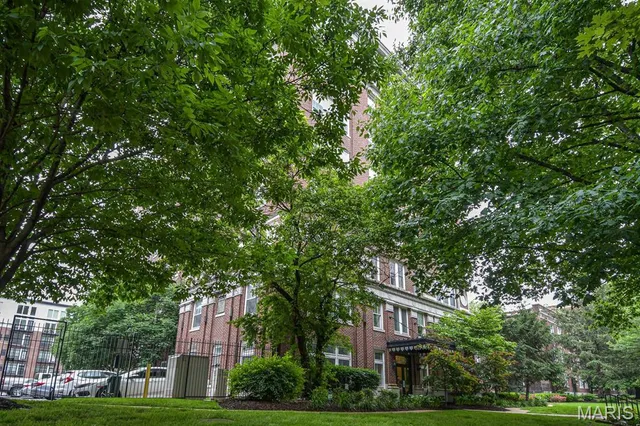 $150,000 | 5330 Pershing Avenue, Unit 106, St. Louis, MO 63112