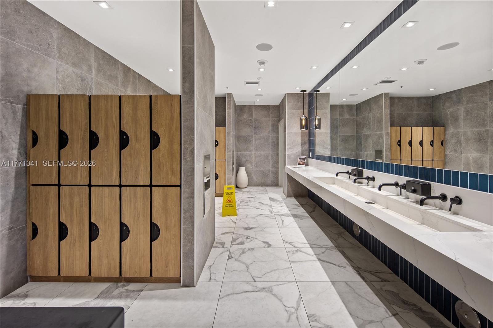 90 Southwest 3rd Street, Unit 4103 Miami, FL 33130 - Photo 25 of 31 Gallery Image 25