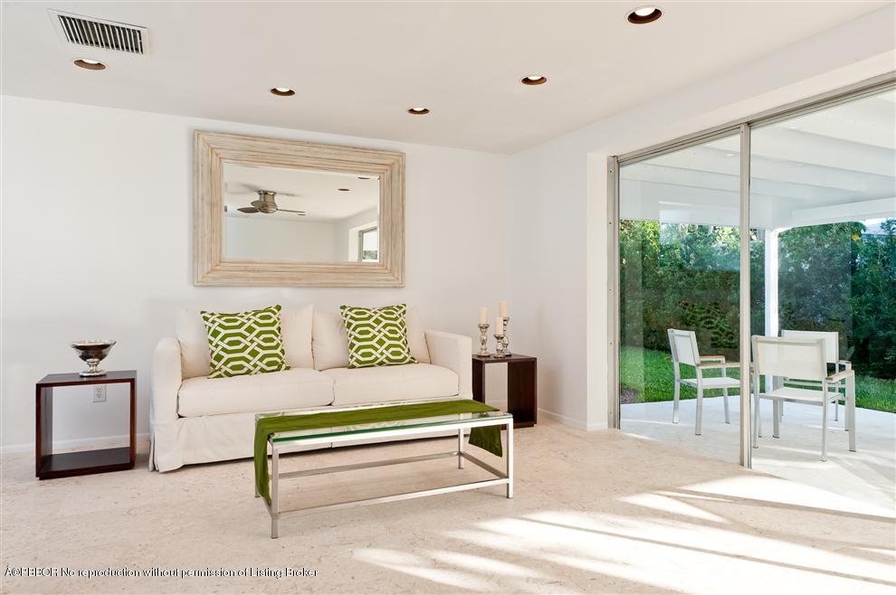 110 Seagate Road Palm Beach, FL 33480 - Photo 2 of 14 110 Seagate - LIVING ROOM