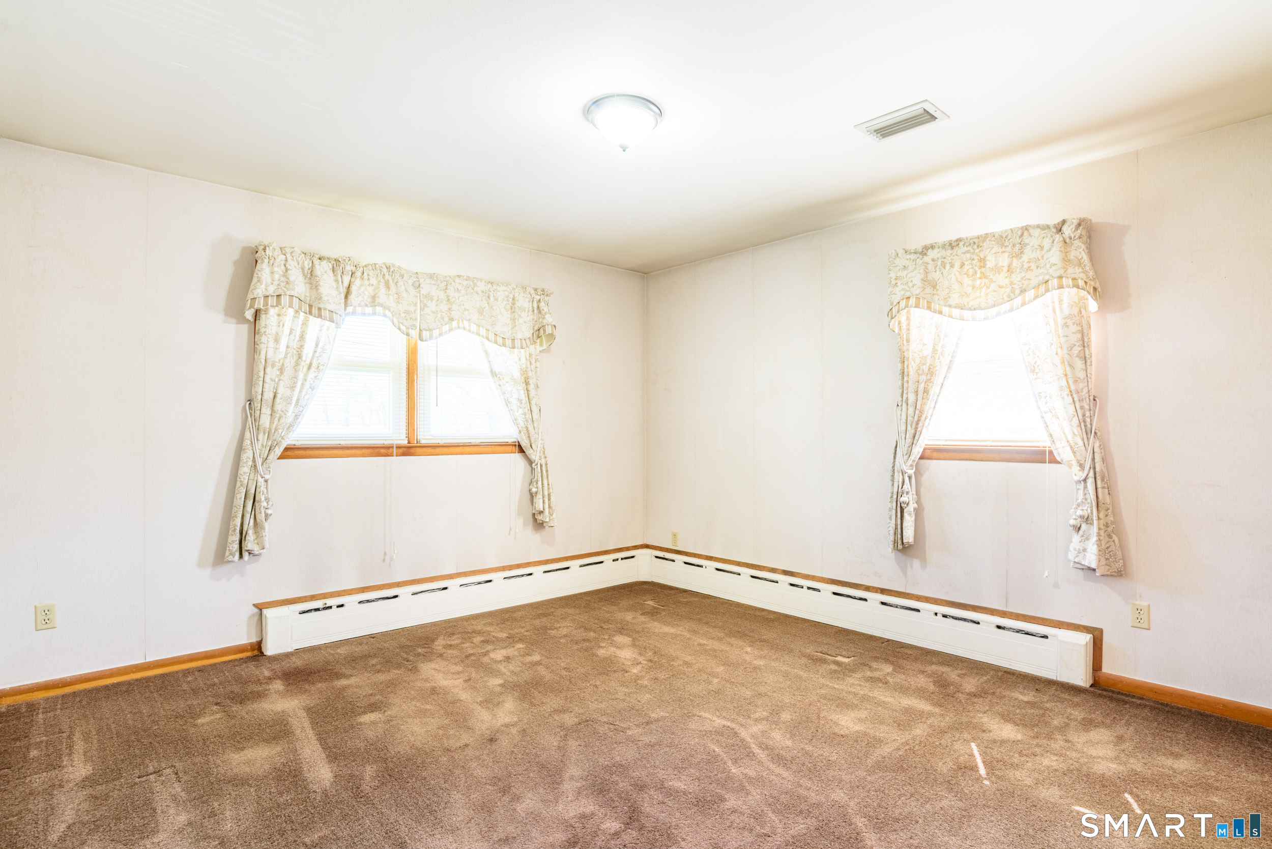 34 Bassick Road Trumbull, CT 06611 - Photo 11 of 28