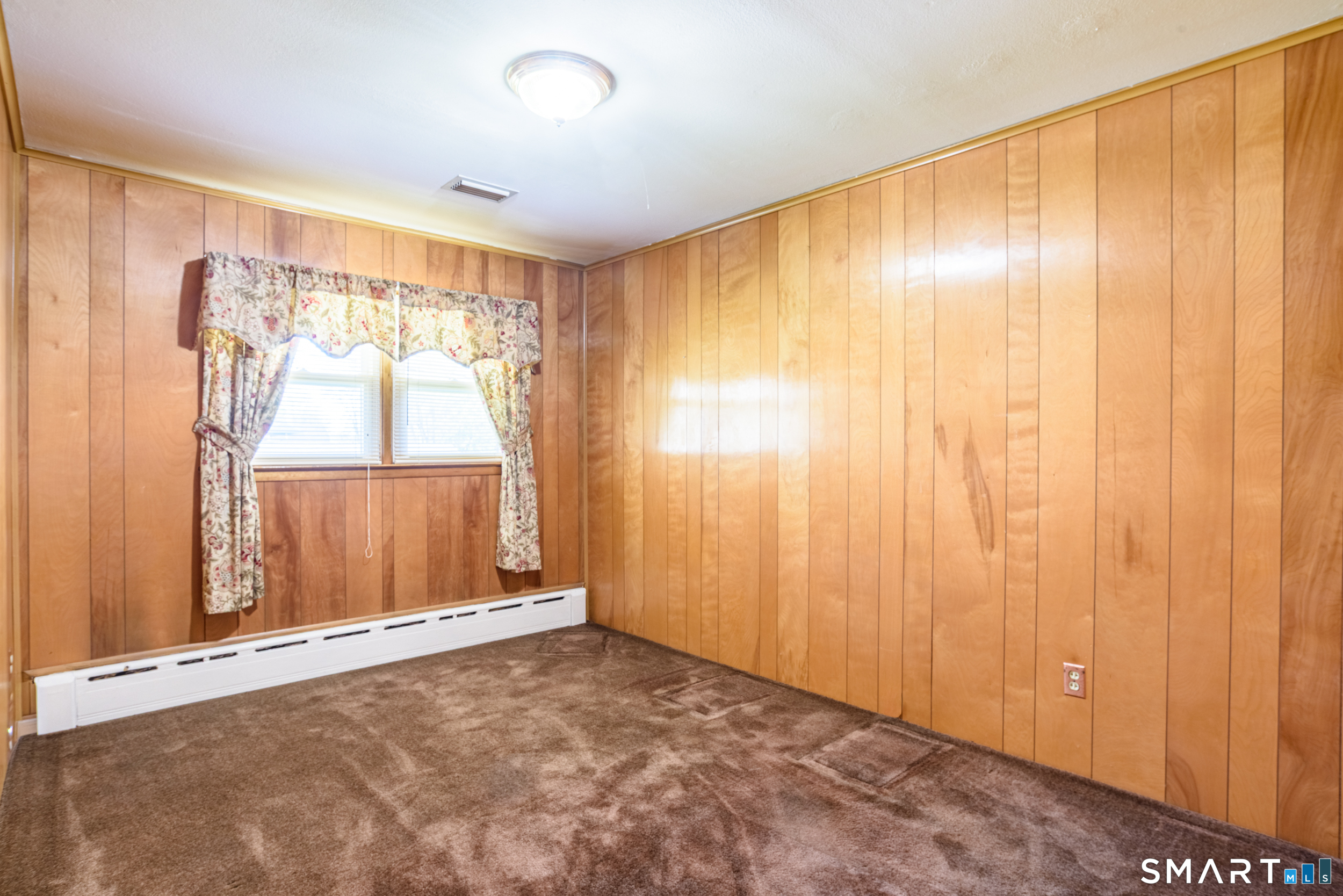 34 Bassick Road Trumbull, CT 06611 - Photo 15 of 28