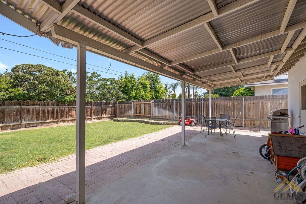 4600 Randy Avenue Bakersfield, CA 93309 - Photo 4 of 17