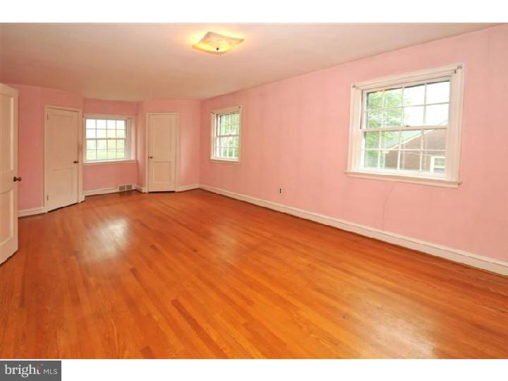 520 Georgian Road Glenside, PA 19038 - Photo 11 of 20 Bedroom - Main