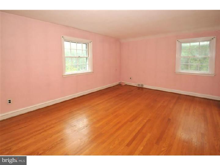 520 Georgian Road Glenside, PA 19038 - Photo 12 of 20 Bedroom - Main