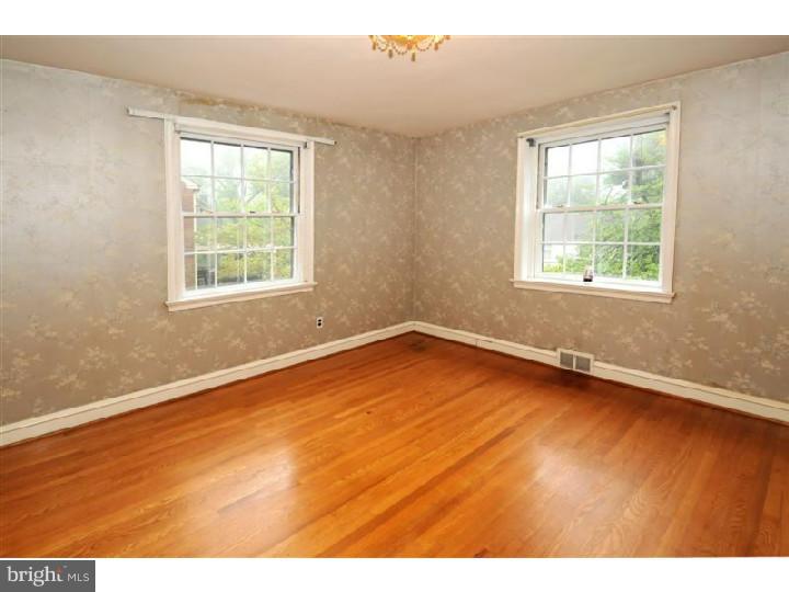 520 Georgian Road Glenside, PA 19038 - Photo 5 of 20 Dining Room