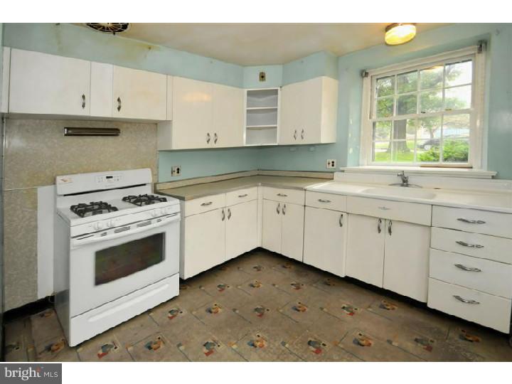 520 Georgian Road Glenside, PA 19038 - Photo 7 of 20 Kitchen