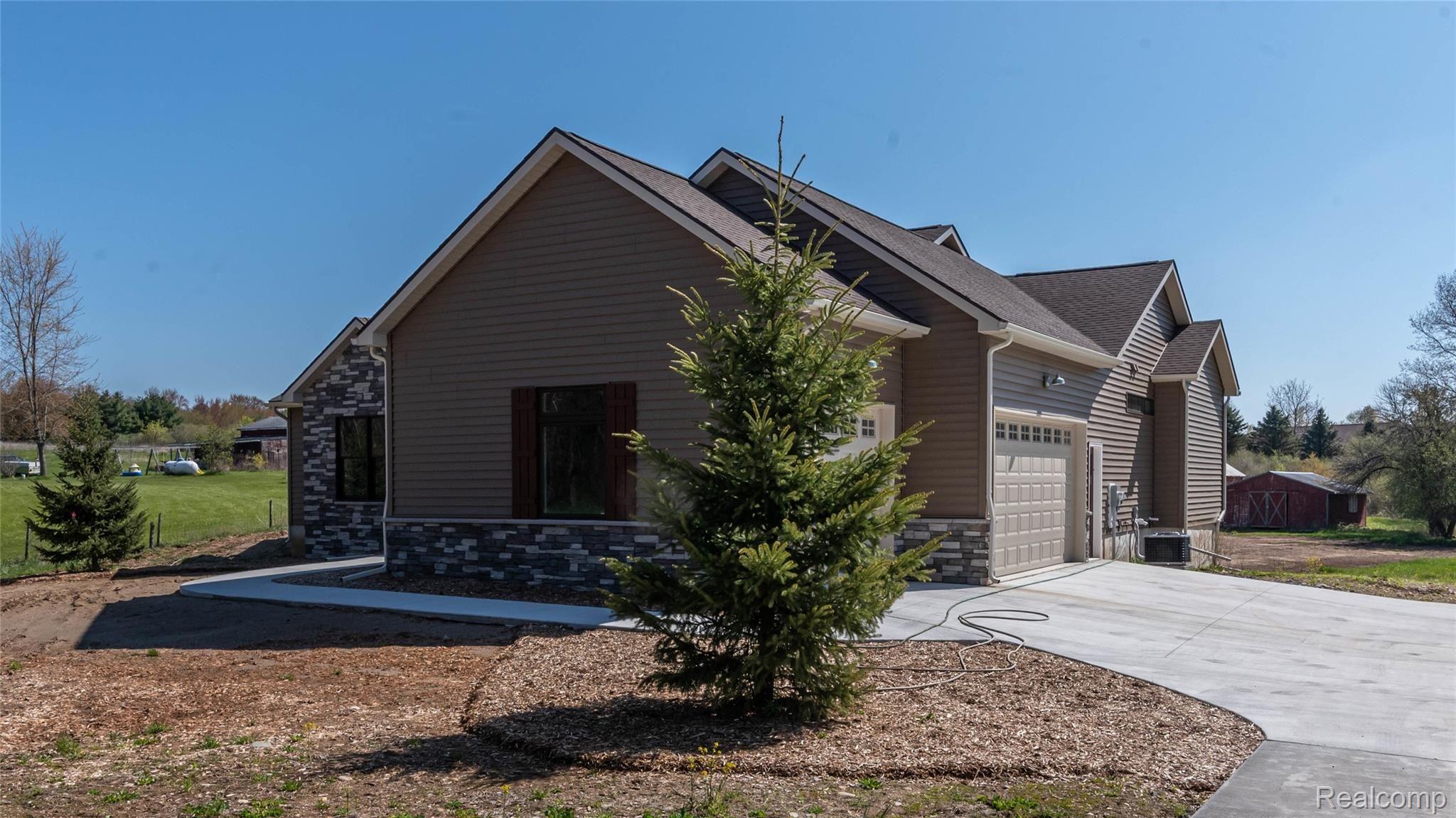 5227 Pleasant Lake Road Howell, MI 48843 - Photo 3 of 48 003_45.jpg