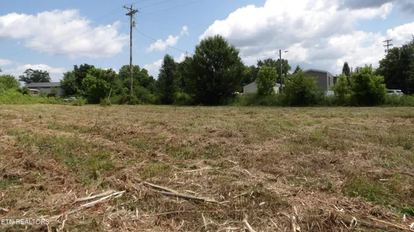 $159,900 | 5.6-ac Lonnie Reecer Road, Celina, TN 38551
