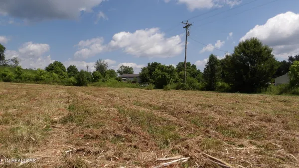 $159,900 | 5.6-ac Lonnie Reecer Road, Celina, TN 38551