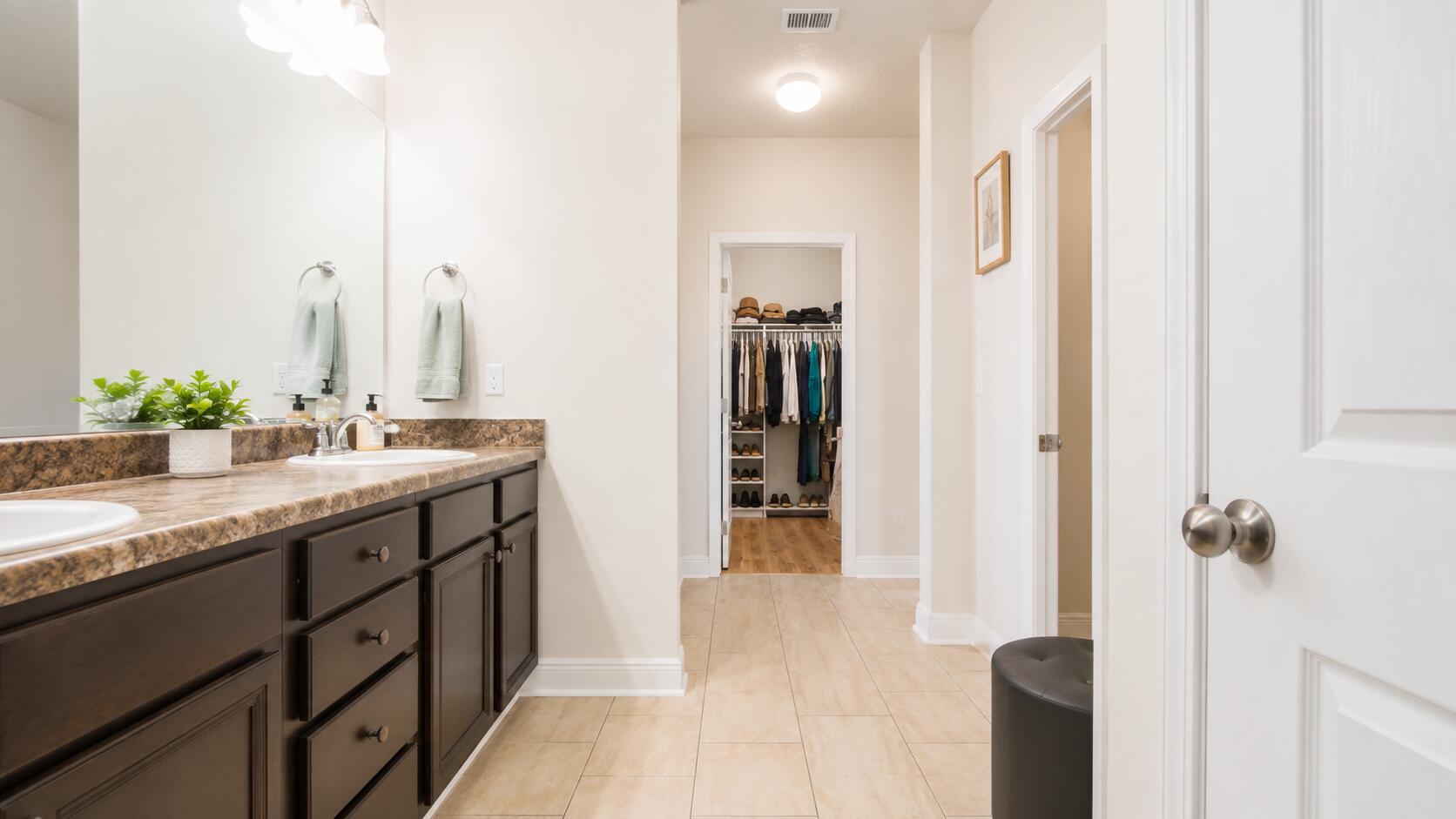 446 Mango Lane Freeport, FL 32439 - Photo 10 of 18 446 Mango Master Bath 3