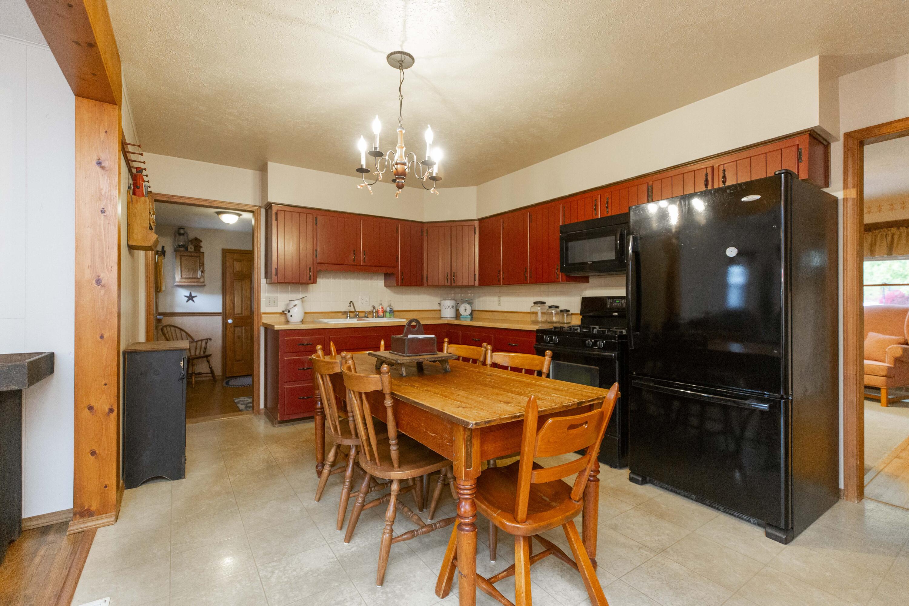 1317 Norwood Road Niles, MI 49120 - Photo 7 of 35 1317 Norwood_2024_IMG_7626 - Copy