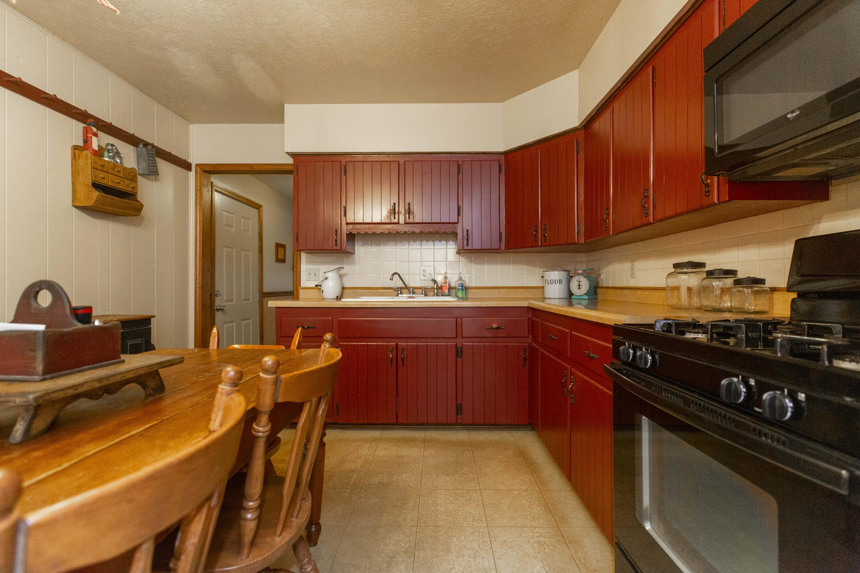1317 Norwood Road Niles, MI 49120 - Photo 8 of 35 1317 Norwood_2024_IMG_7627 - Copy