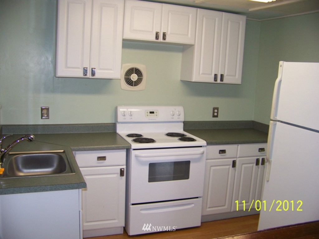 738 South Shore Road Port Angeles, WA 98363 - Photo 5 of 10