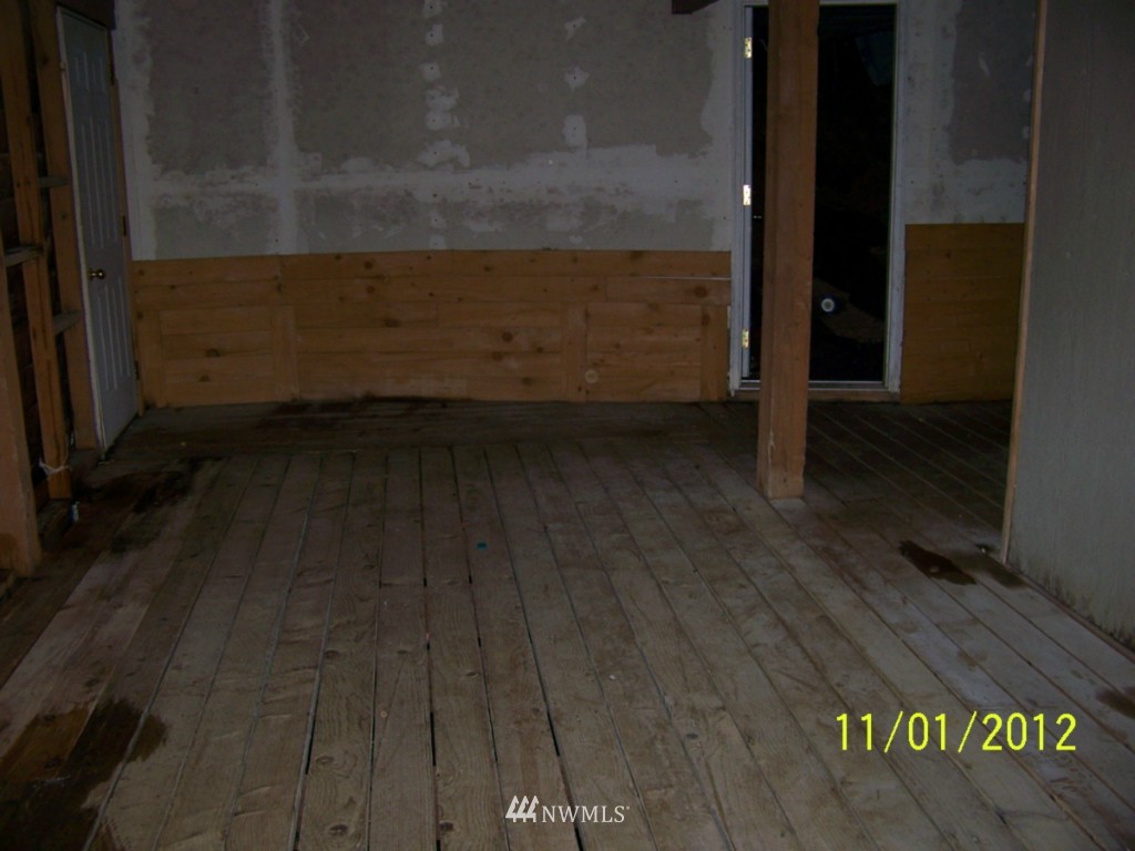 738 South Shore Road Port Angeles, WA 98363 - Photo 7 of 10