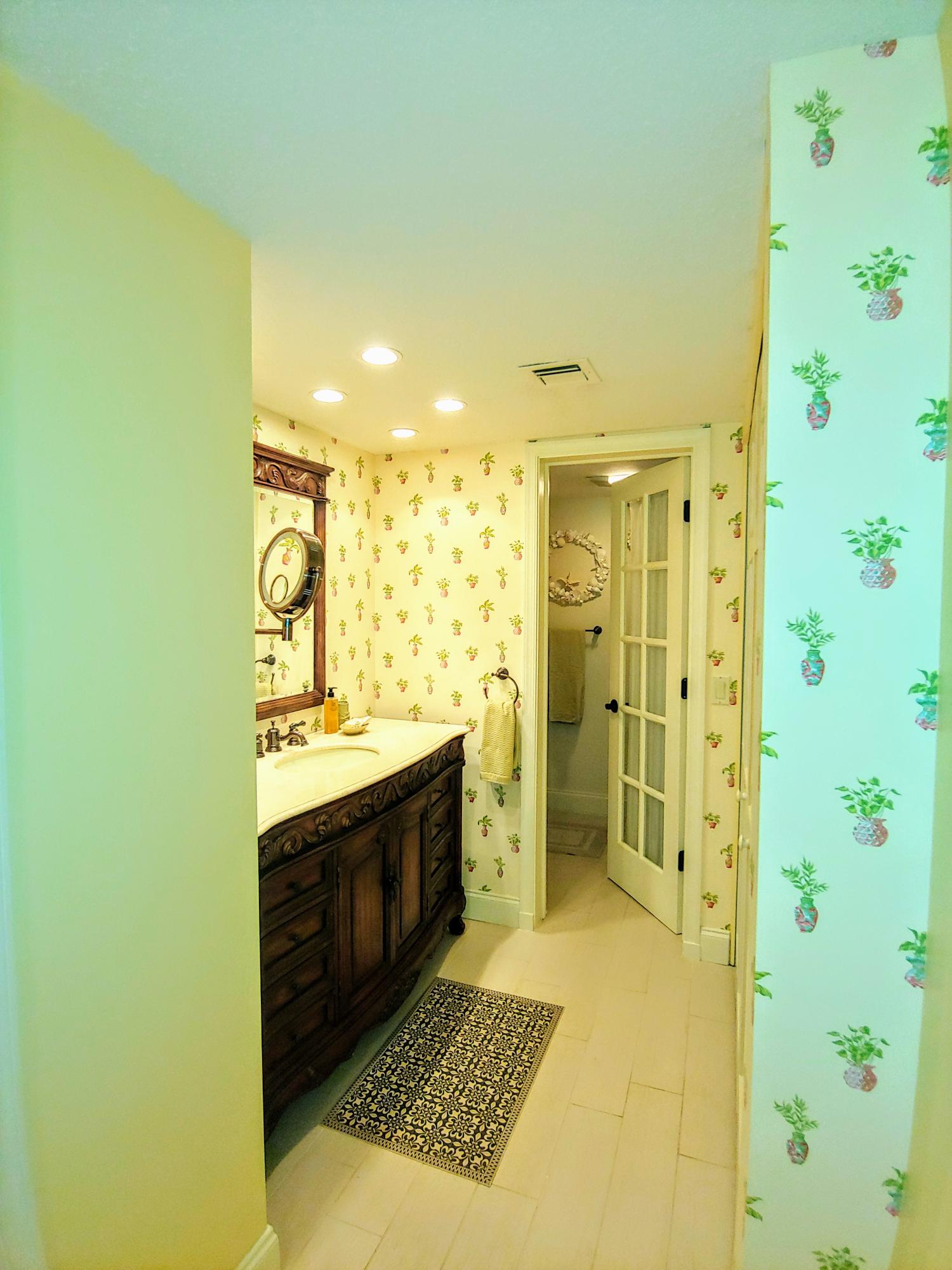 3845 North Quail Ridge Drive Boynton Beach, FL 33436 - Photo 11 of 23 Master Bath