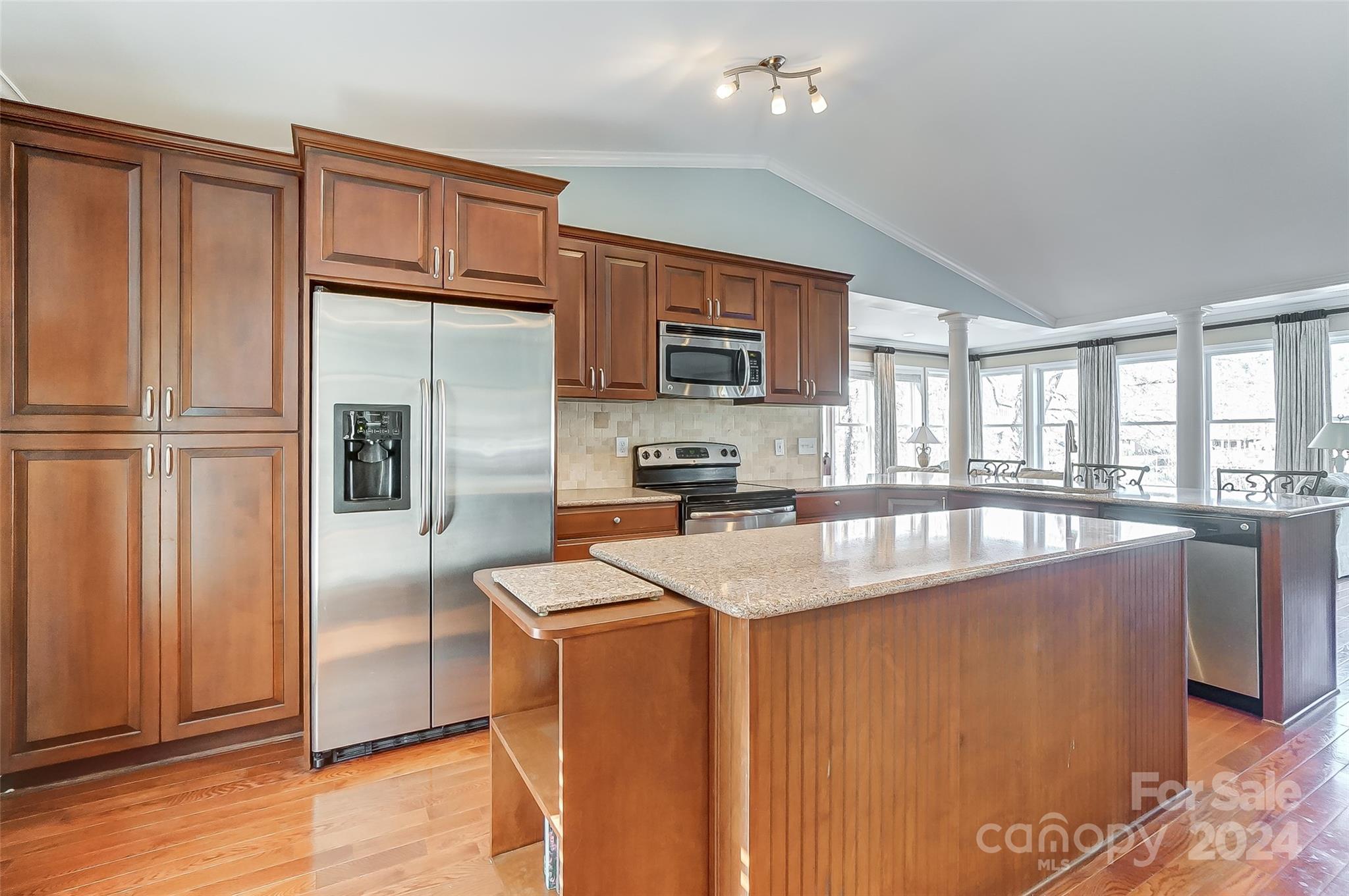 2704 Sadler Road Charlotte, NC 28278 - Photo 12 of 48 Gallery Image 12