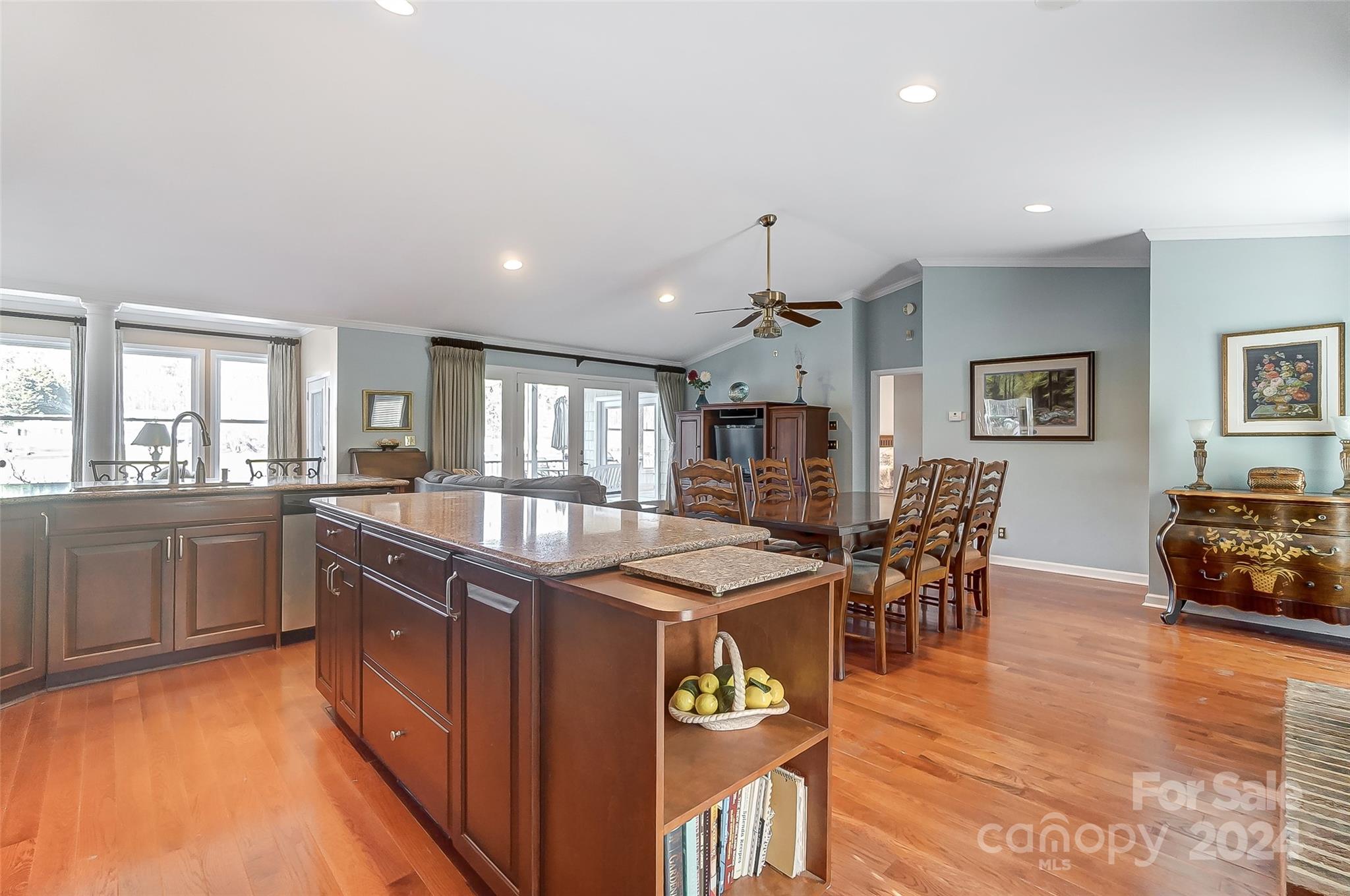 2704 Sadler Road Charlotte, NC 28278 - Photo 14 of 48 Gallery Image 14