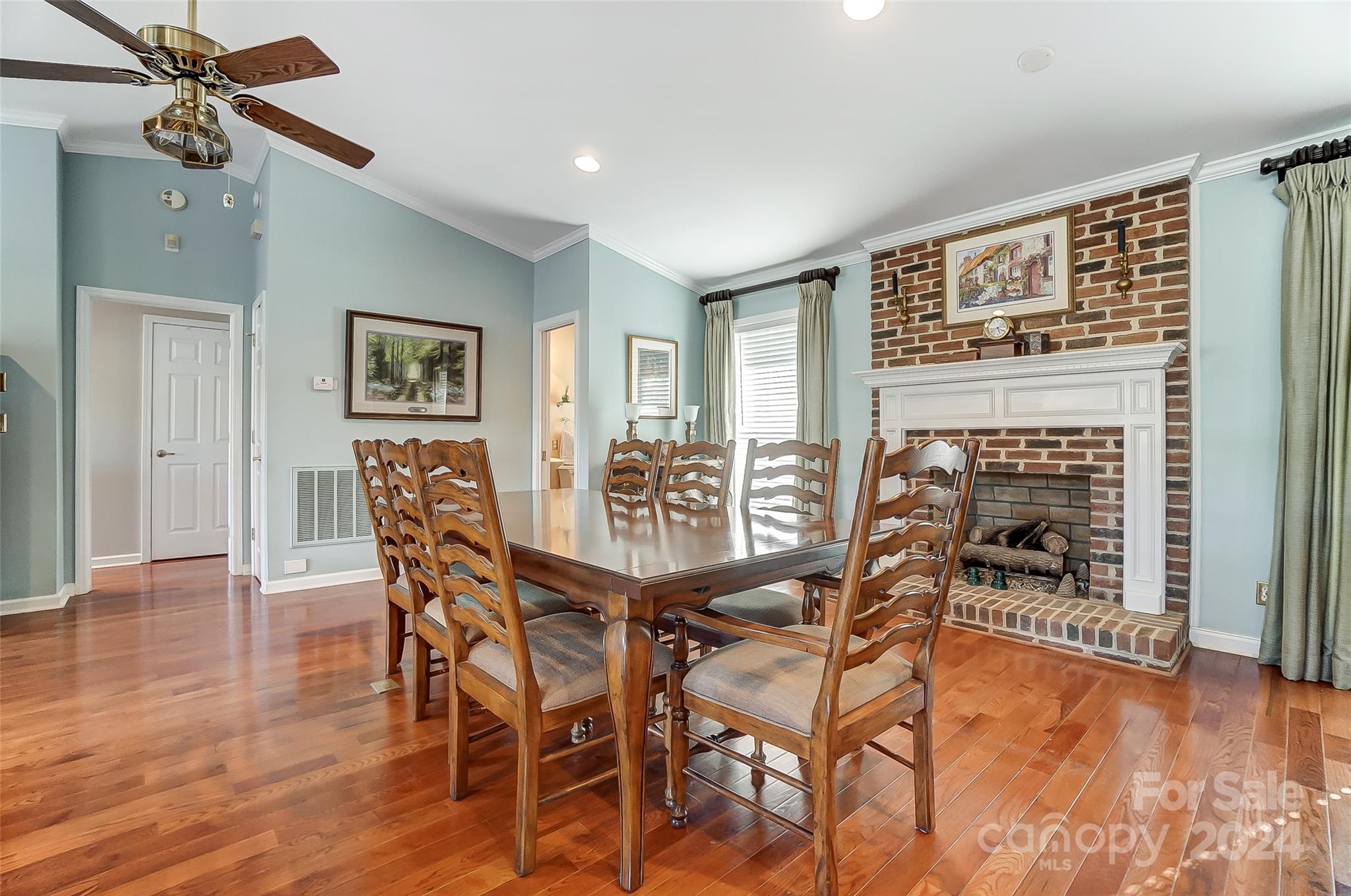 2704 Sadler Road Charlotte, NC 28278 - Photo 15 of 48 Gallery Image 15