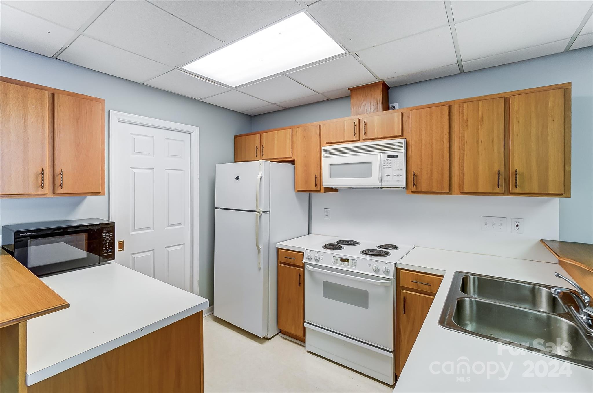 2704 Sadler Road Charlotte, NC 28278 - Photo 35 of 48 Gallery Image 35