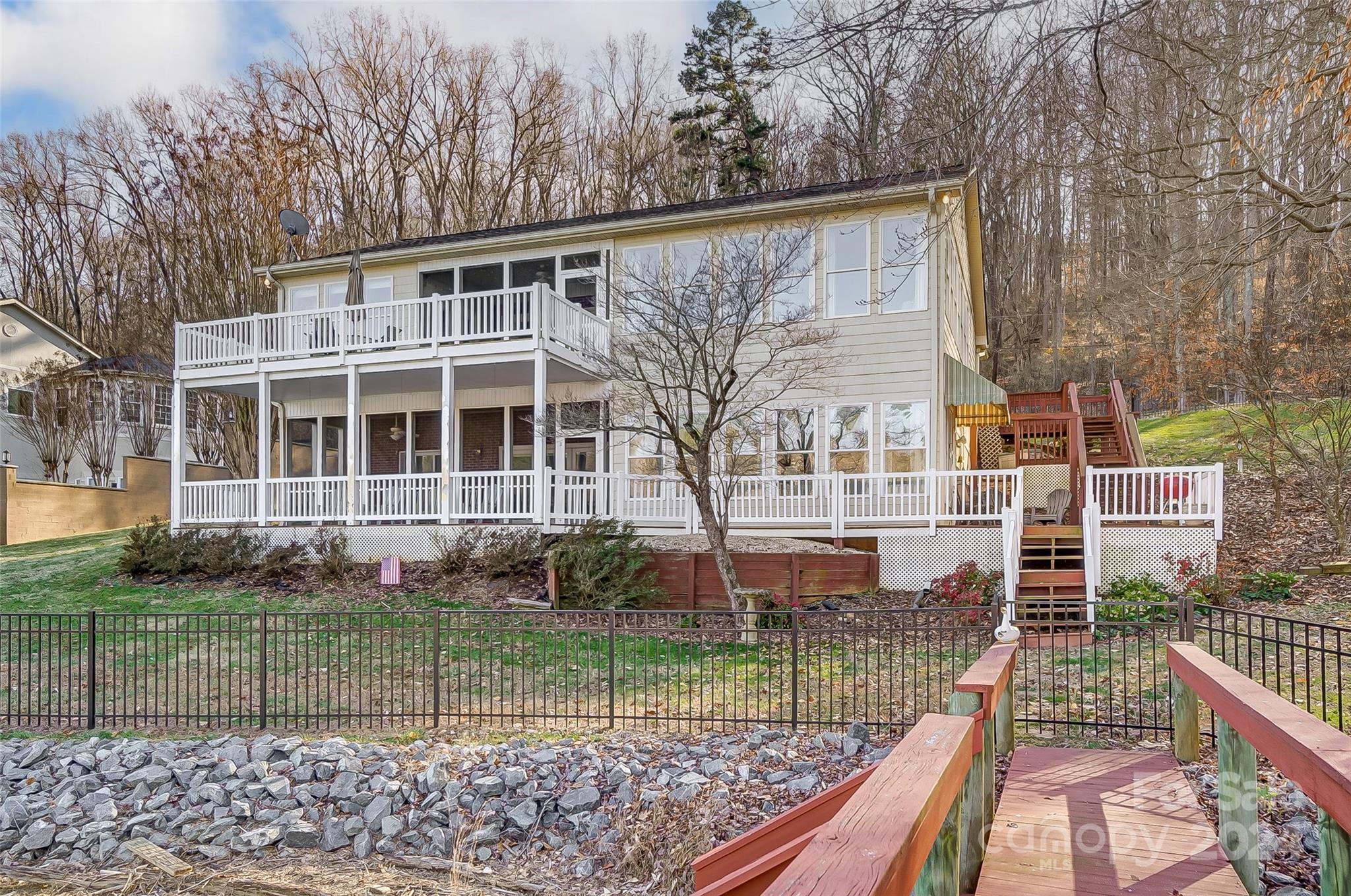 2704 Sadler Road Charlotte, NC 28278 - Photo 42 of 48 Gallery Image 42
