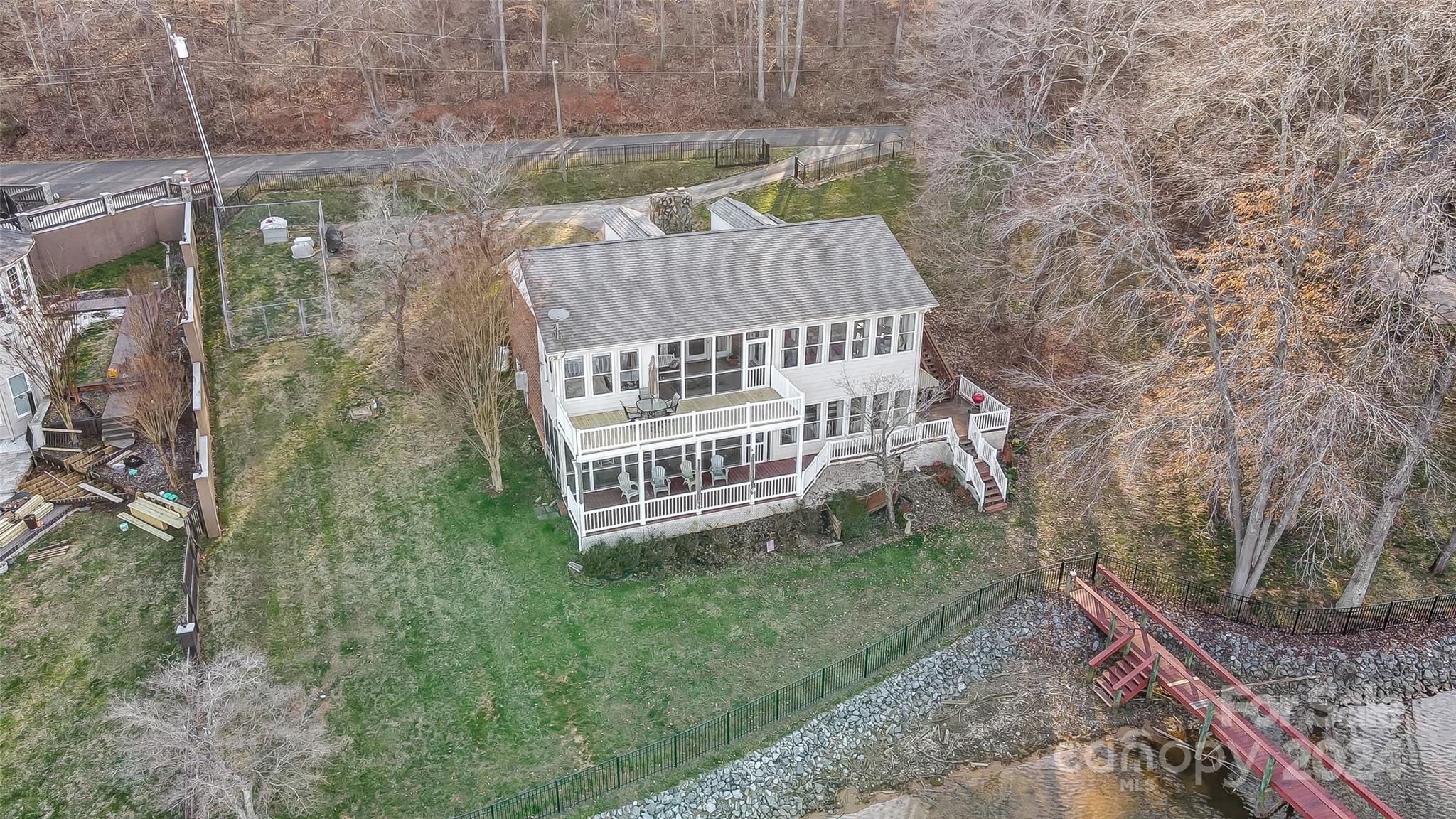 2704 Sadler Road Charlotte, NC 28278 - Photo 46 of 48 Gallery Image 46