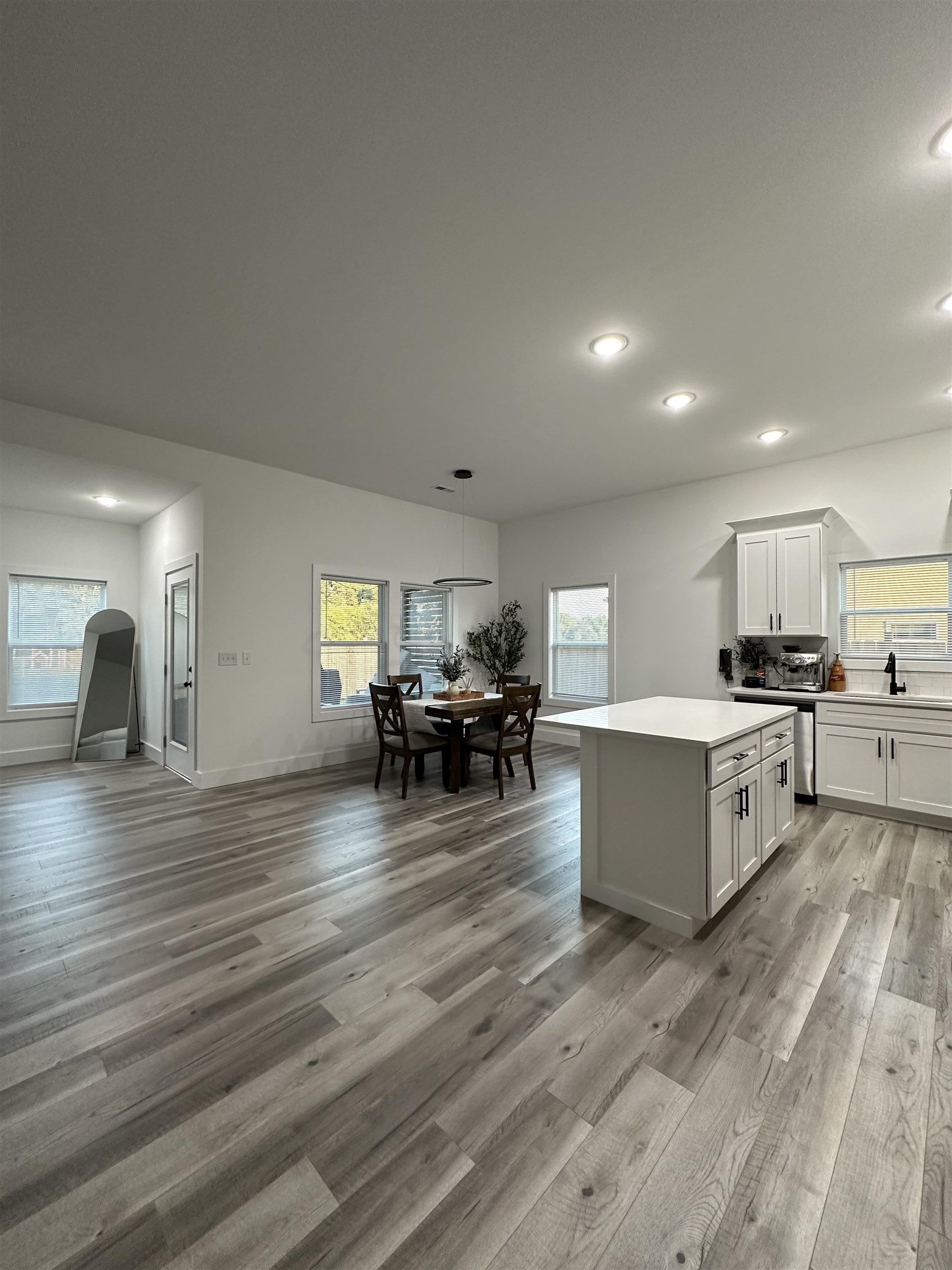 263 R C Thompson Road Chesnee, SC 29323 - Photo 4 of 20 Kitchen