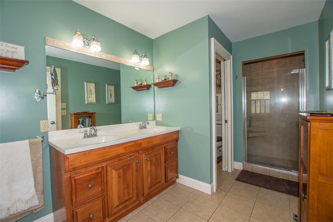 778 Lake Road Tiverton, RI 02878 - Photo 24 of 40