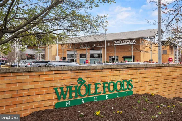 $1,525,000 | 2504 Washington Boulevard, Arlington, VA 22201