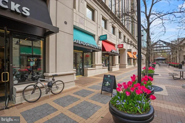 $1,525,000 | 2504 Washington Boulevard, Arlington, VA 22201