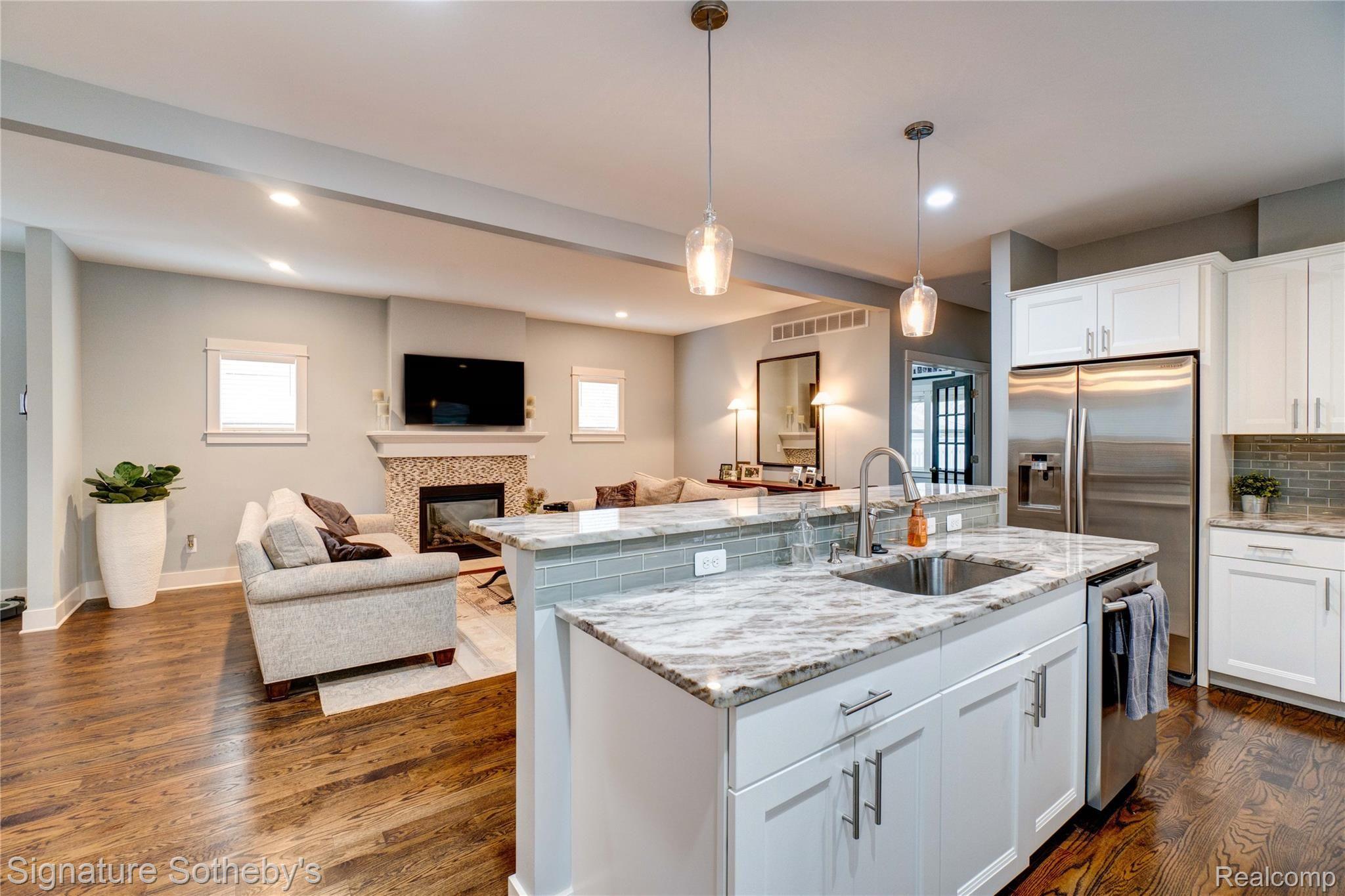 1630 Villa Road Birmingham, MI 48009 - Photo 14 of 58 22.jpg